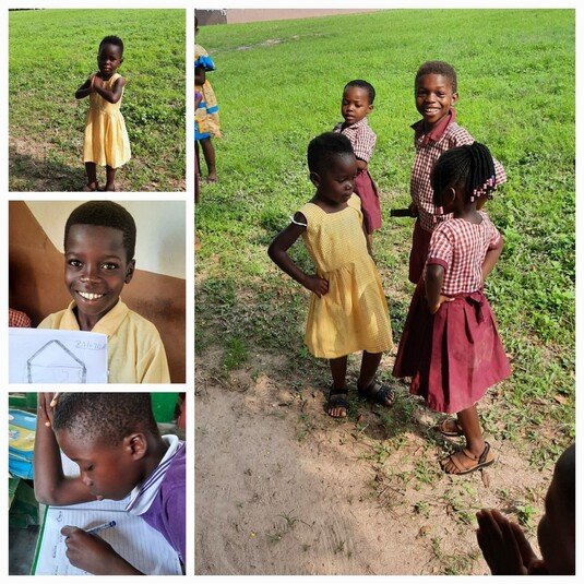 Collage mit 4 Bildern der Kinder aus Ghana auf der Wiese und beim Lernen